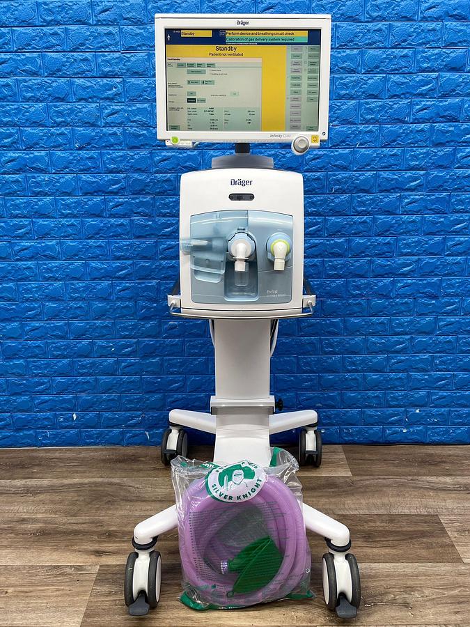 Used Dräger Evita V500 Ventilator SW: S02.51.01 Hours: 11355 YOM: 2017 