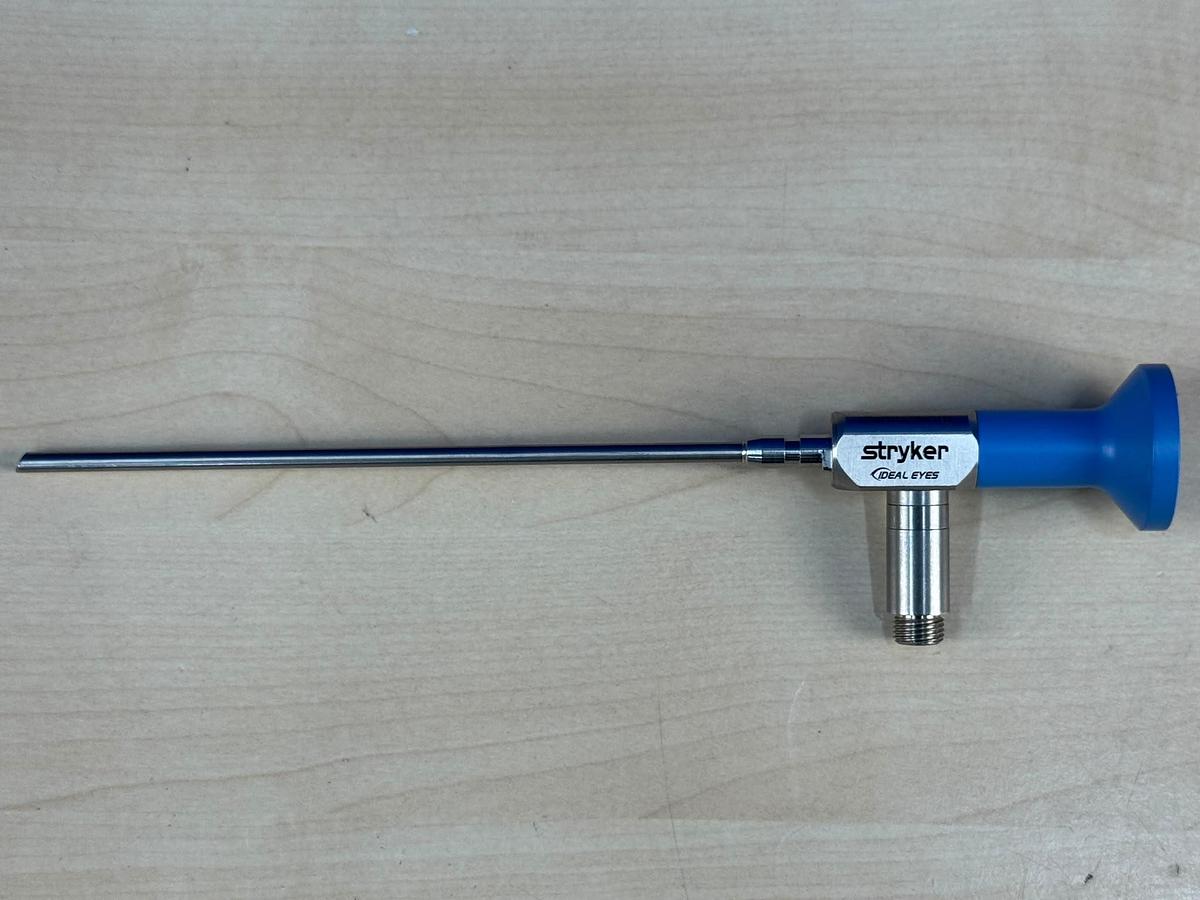Used Stryker Optic 4.0 mm 30° REF: 0502-104-030