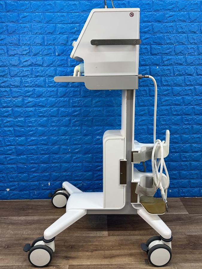 Used Dräger Savina 300 Ventilator YOM: 2020 Hours: 1547
