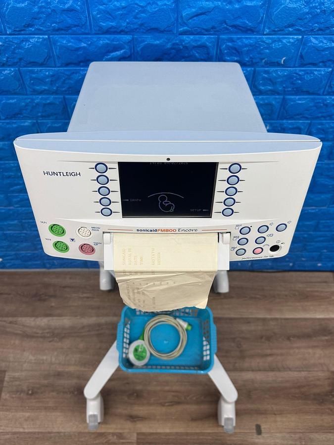 Used Huntleigh Sonicaid FM 800 Encore ECG SN: 751CX0401627-15 Include sonicaid IPX7 US Probe 