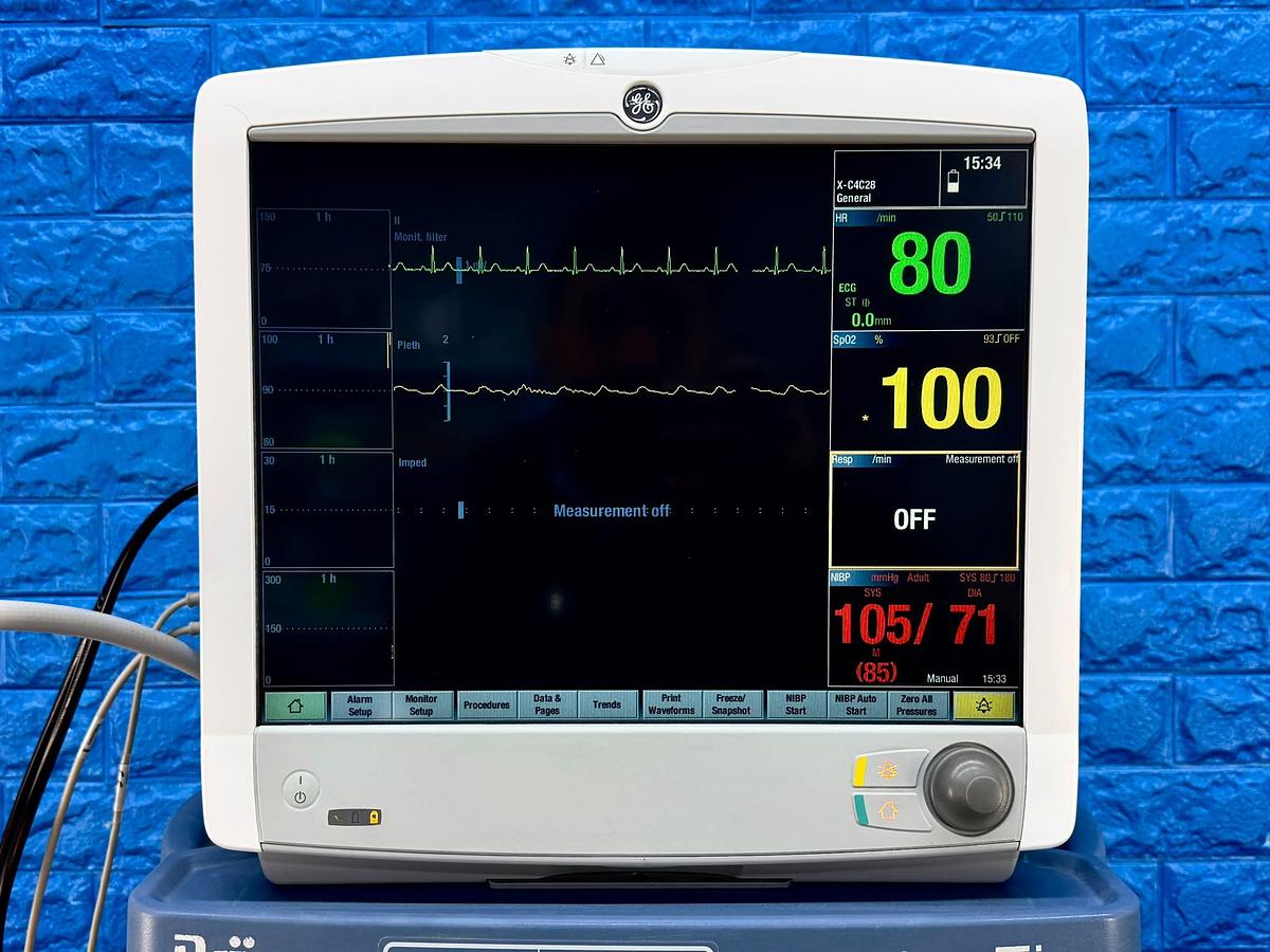 Used Dräger Fabius Tiro YOM: 2011 SN: ASCC-0212 Include GE B650 Patient Monitor YOM: 2013 SN: SEW13244968HA With SPO2 & ECG Cables