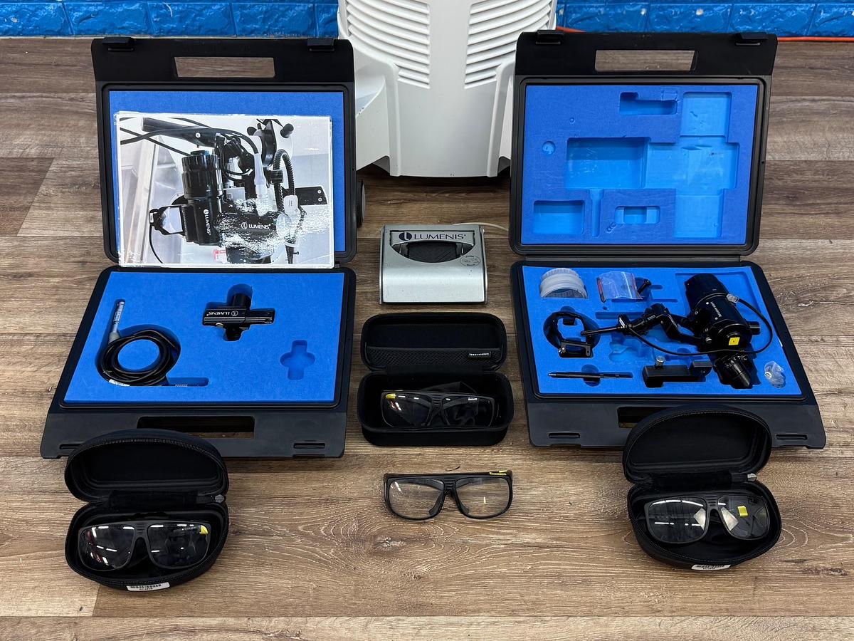 Used Lumenis ACUPULSE DUO Laser 40 Watt REF: SA-10014050 YOM: 2015 SN: 175 Include: Acupulse SurgiTouch Flash Scanner SN: 2118A Acuspot 712 Micromanipulator SN: 846 4x CO2 Laser Glasses