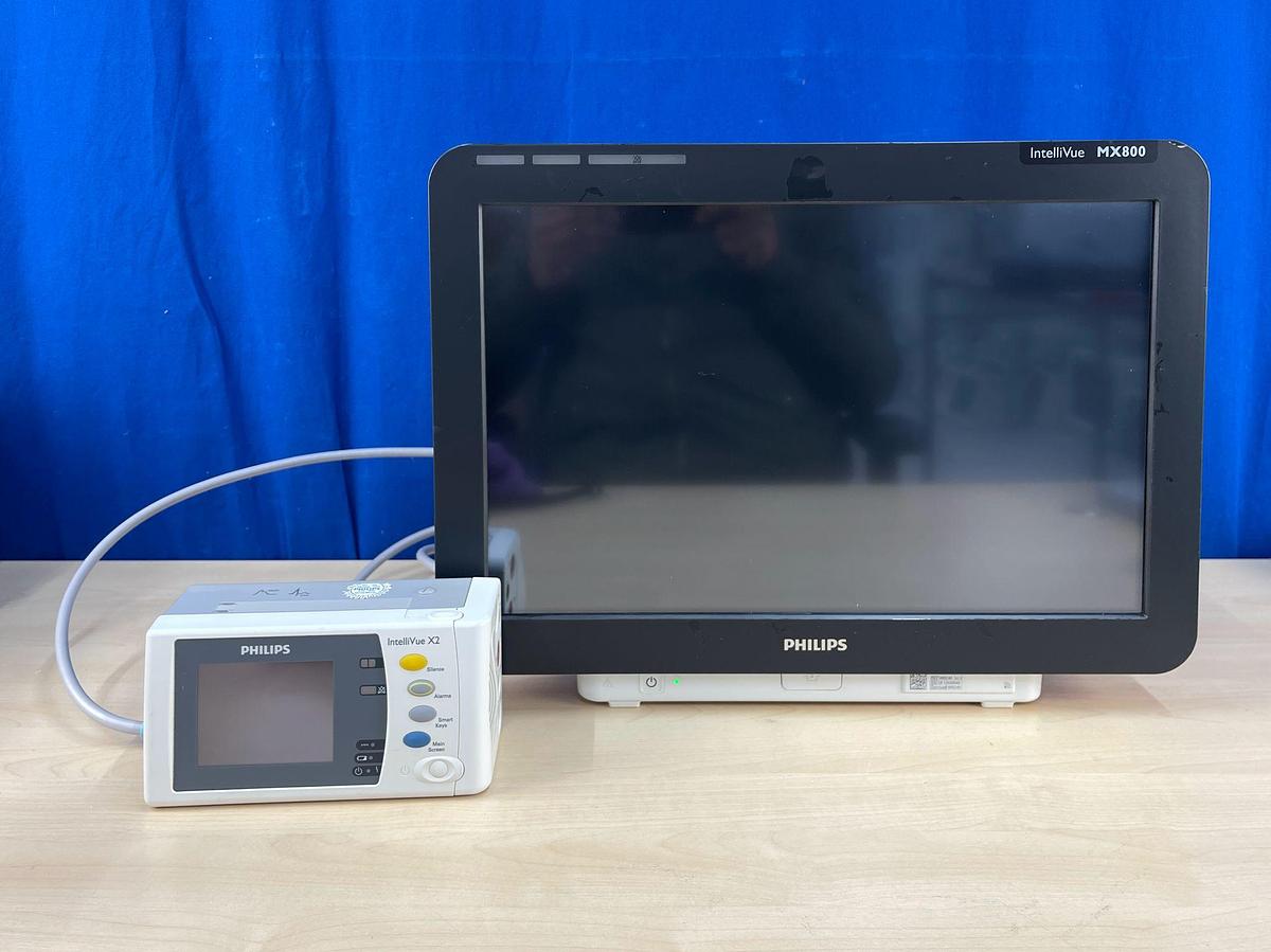 Used Philips IntelliVue MX 800 Patient Monitor  YOM: 2013