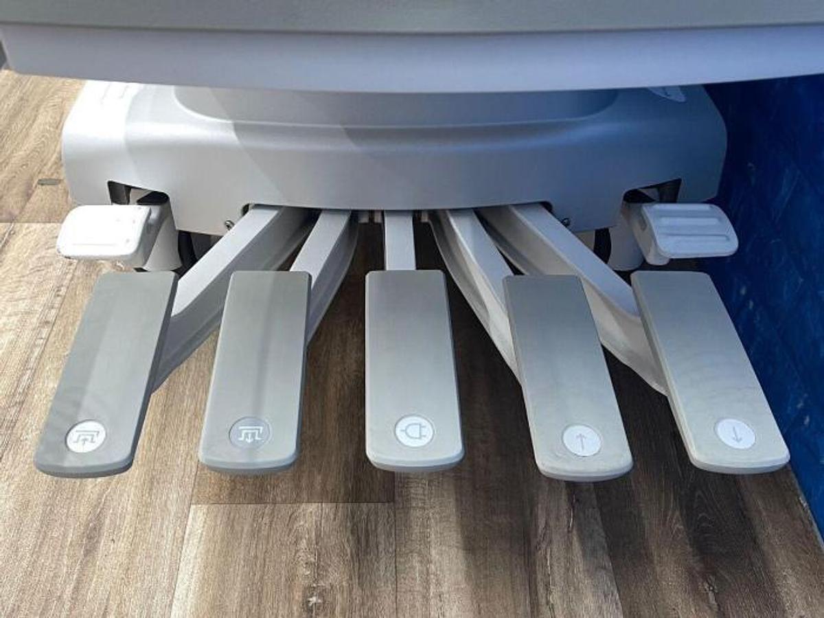 Used 2015 - GE 5265300-22 Patient table