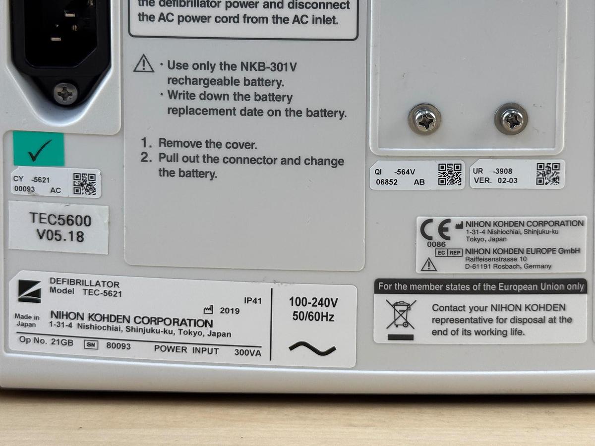 Used Nihon Kohden Cardiolife Defibrillator Model: TEC-5621 YOM: 2019