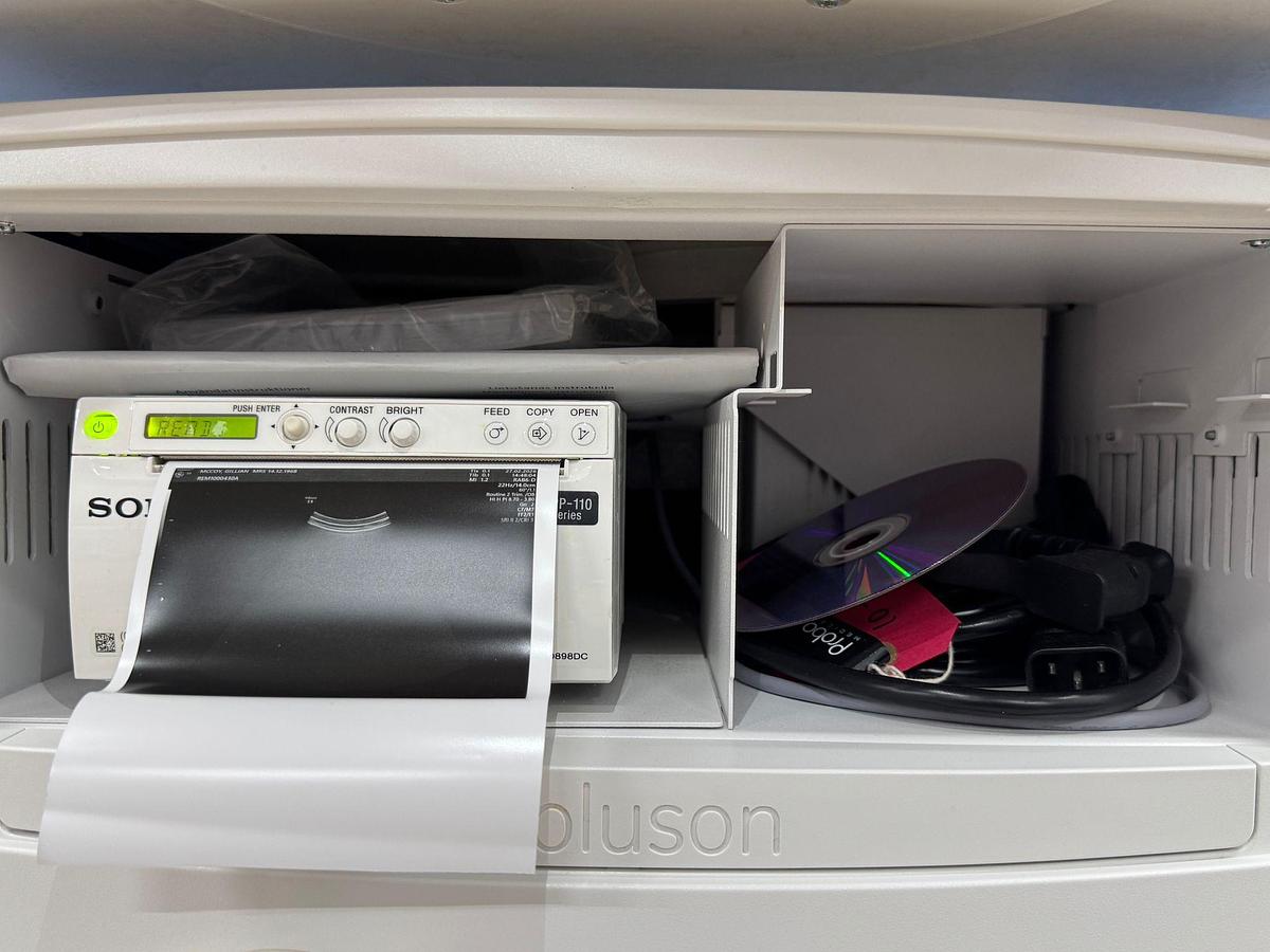 Used GE Voluson E8 Ultrasound YOM: 2020