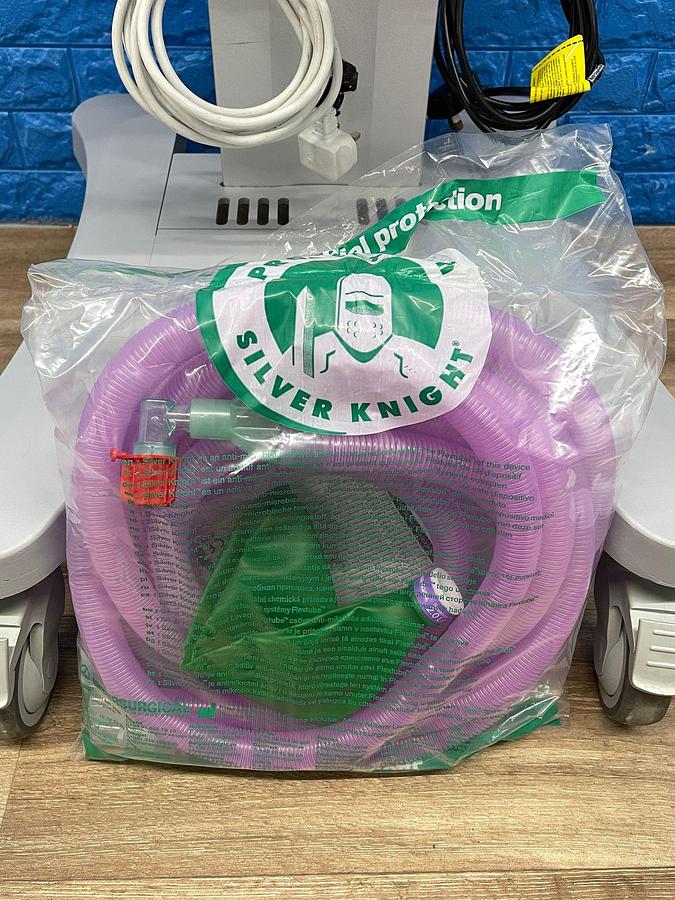Used Aeonmed Ventilator VG 70, YOM: 2020, Include: Fisher and Paykel