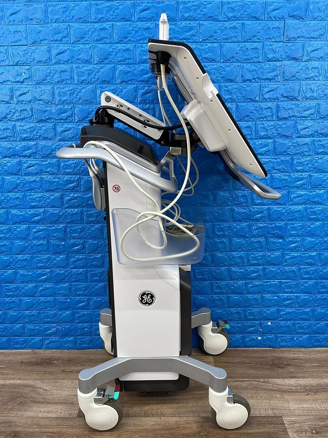 Used GE Venue YOM: 2018 With 3 Probes.