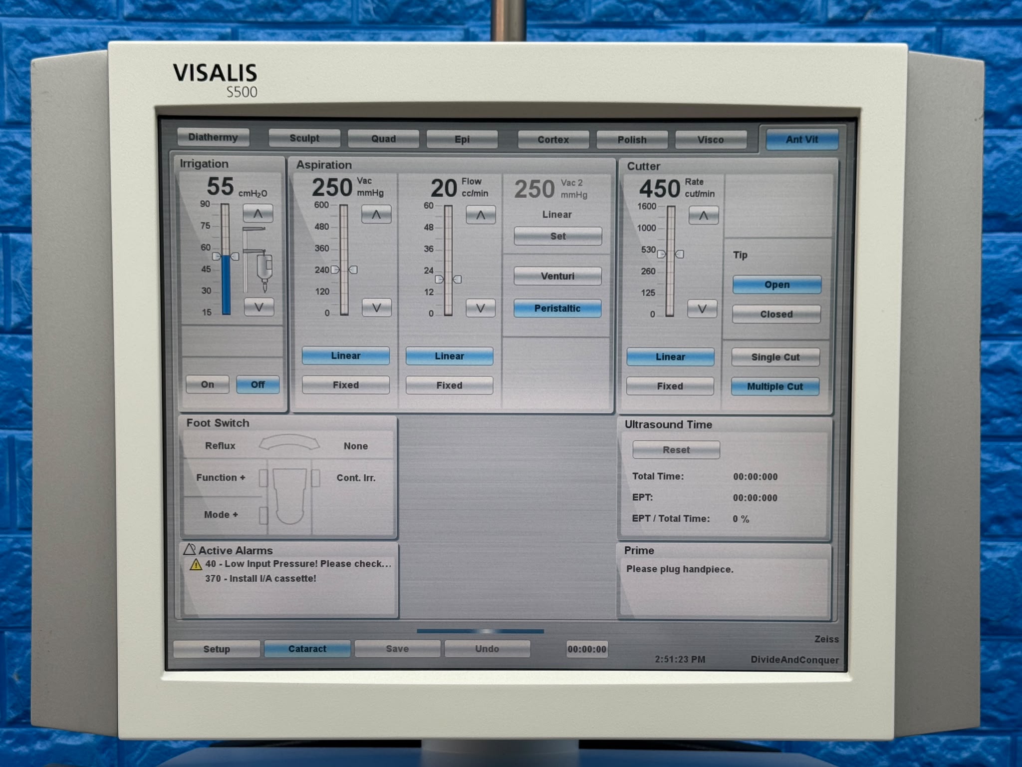 Used CARL ZEISS Visalia S500 REF: 640420 with 3 Hand Pieces YOM: 2013