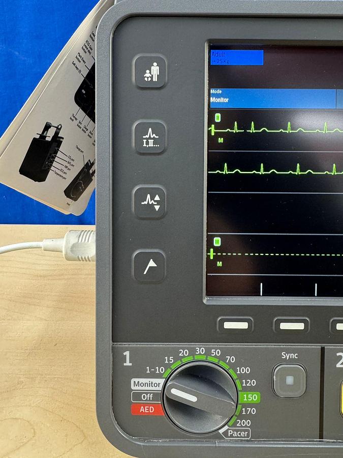 Used Philips HeartStart Intrepid Defibrillator With Efficia External Paddles YOM: 2019 