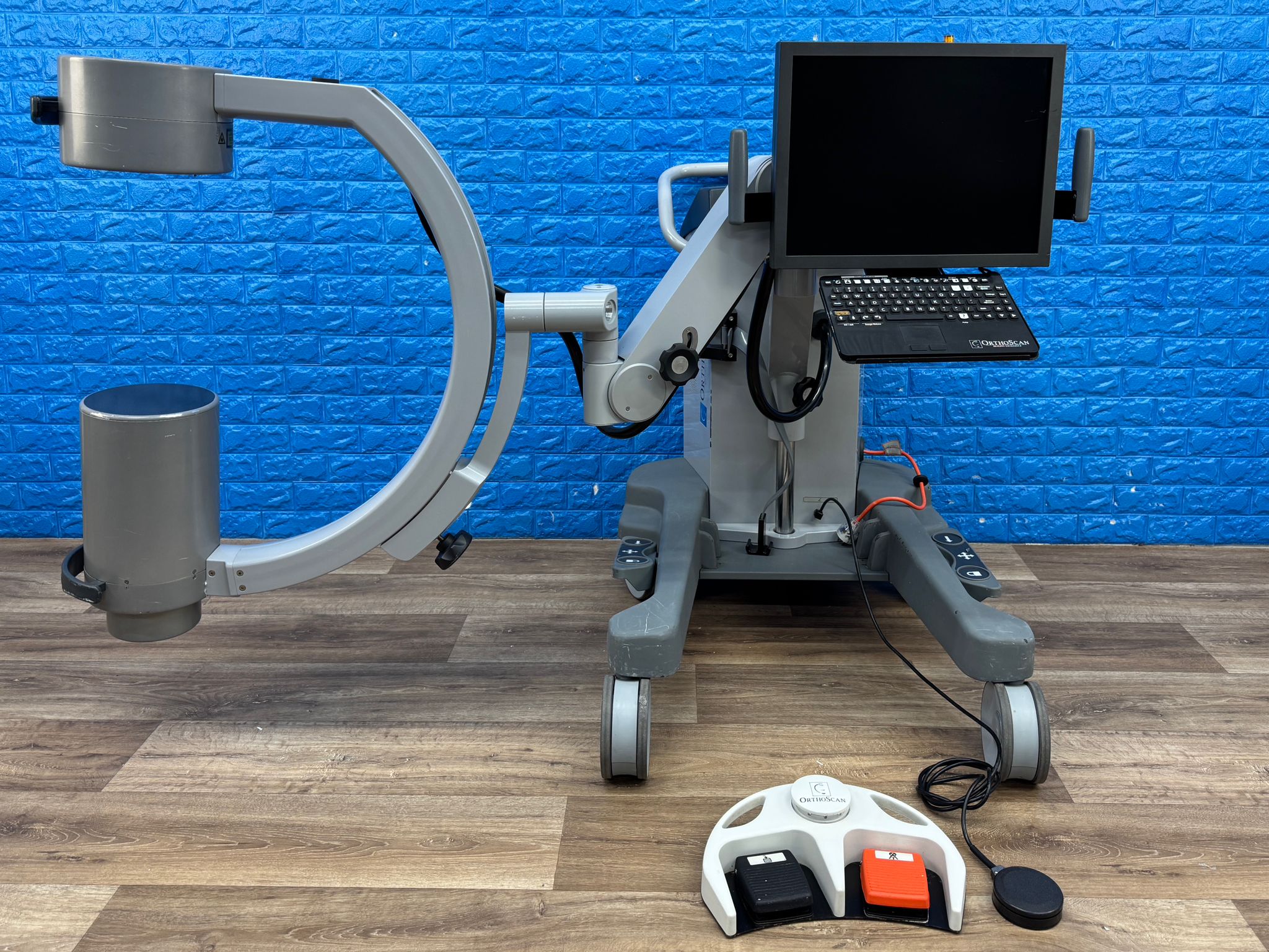 Used OrthoScan High Definition Mini C-Arm X-Ray  Model: 1000-0004 YOM: 2011 SN: 5E1155