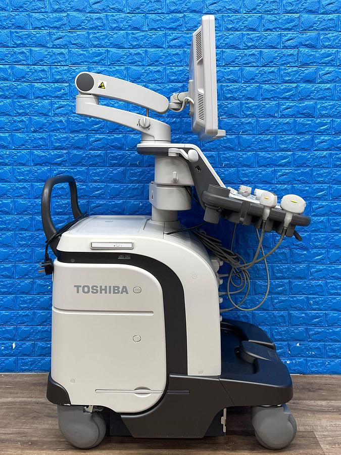 Used TOSHIBA Ultrasound Aplio 500 YOM: 2015 