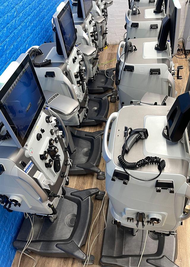 Used 9x Baxter PrismaX CRRT Dialysis Machines YOM: 2019