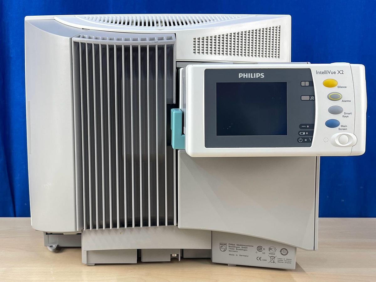 Used Philips MP-70 Patient Monitor, YOM: 2010.