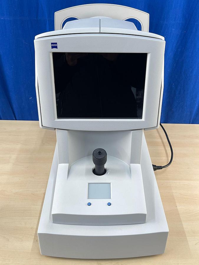 Used ZEISS CORNEAL TOPOGRAPHY SYSTEM Model: 995 YOM: 2008