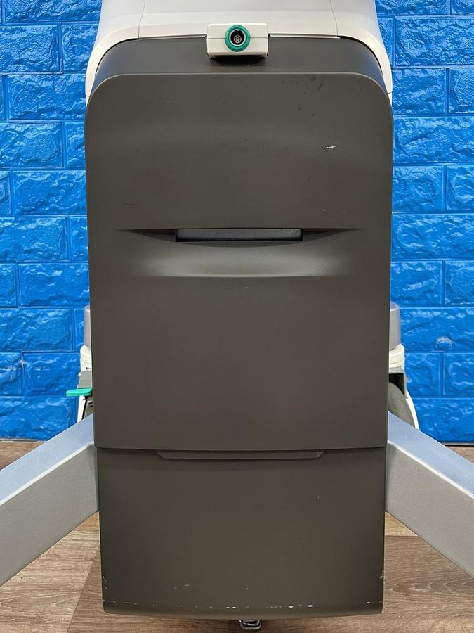 Used GE Venue R1 YOM: 2018 With 3 Probes.