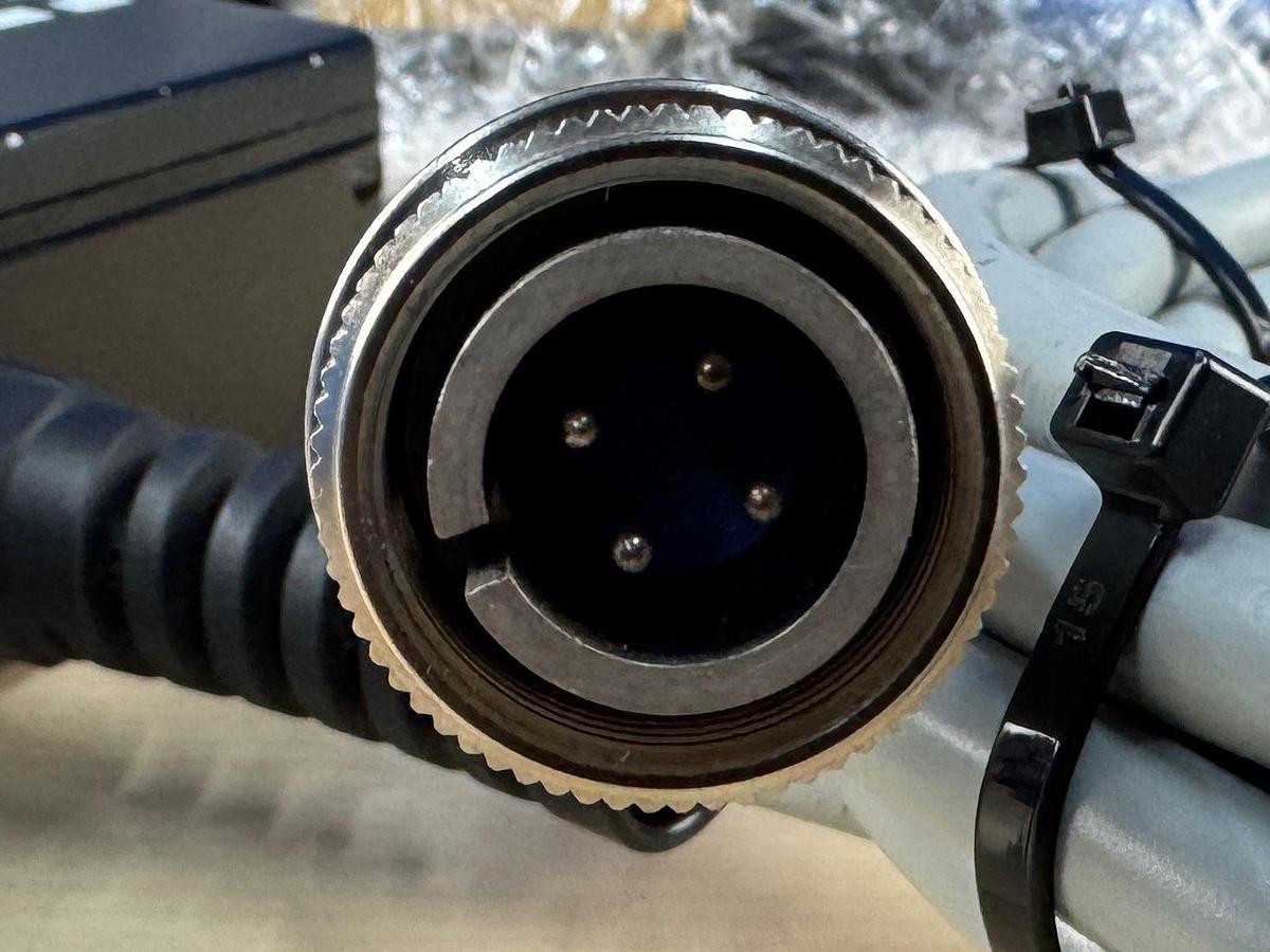 Used Covidien Monopolar Footswitch REF: E6008B -4 Pieces