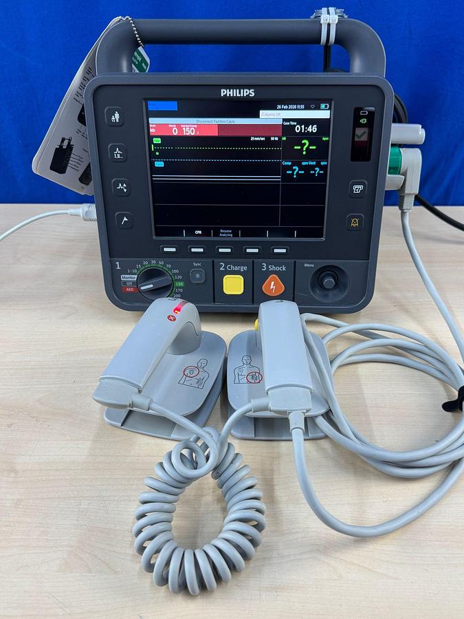 Used Philips HeartStart Intrepid Defibrillator With Efficia External Paddles YOM: 2019 