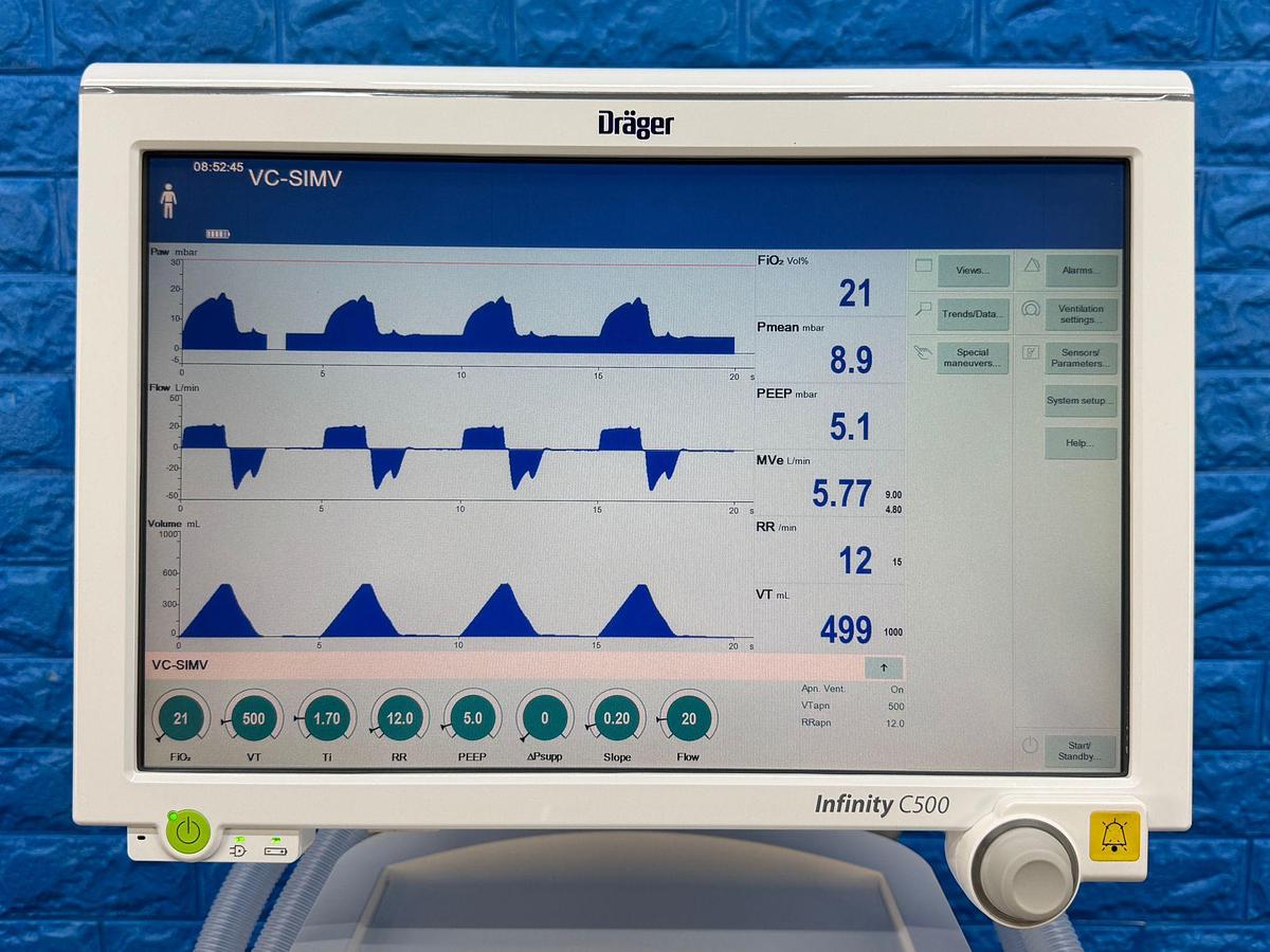 Used Dräger V500 Ventilator  YOM: 2013 