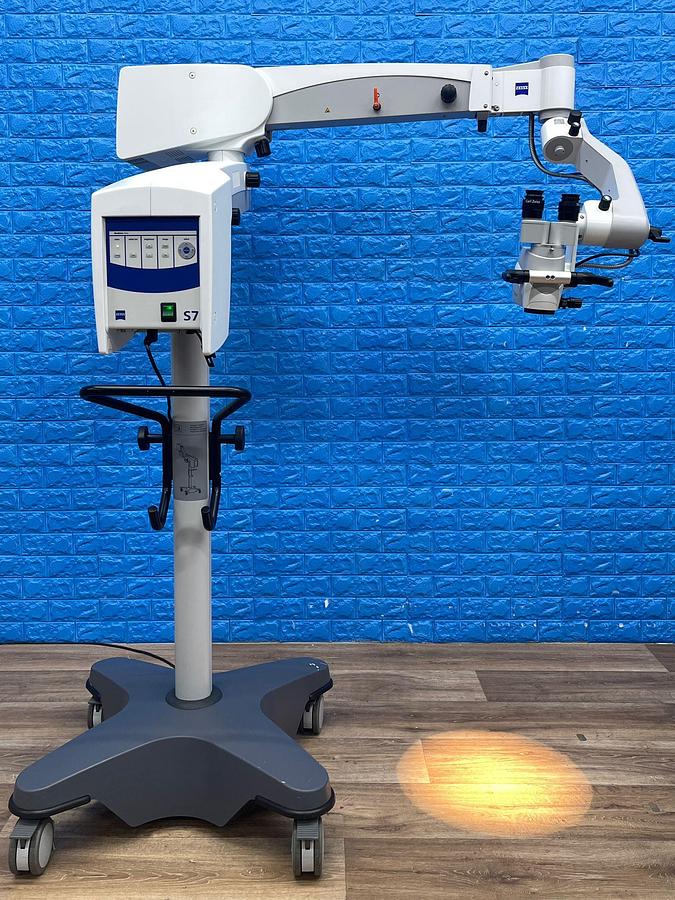 Used ZEISS S7 OPMI Movena Microscope YOM: 2009