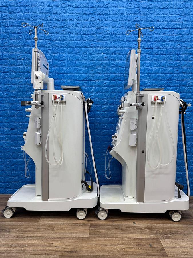 Used Nipro Surdial X Dialysis YOM: 2018 SN: 18DN0476 YOM: 2018 SN: 18DN0580