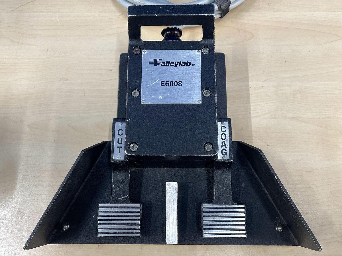 Used Valleylab  Footswitch  REF: E6008