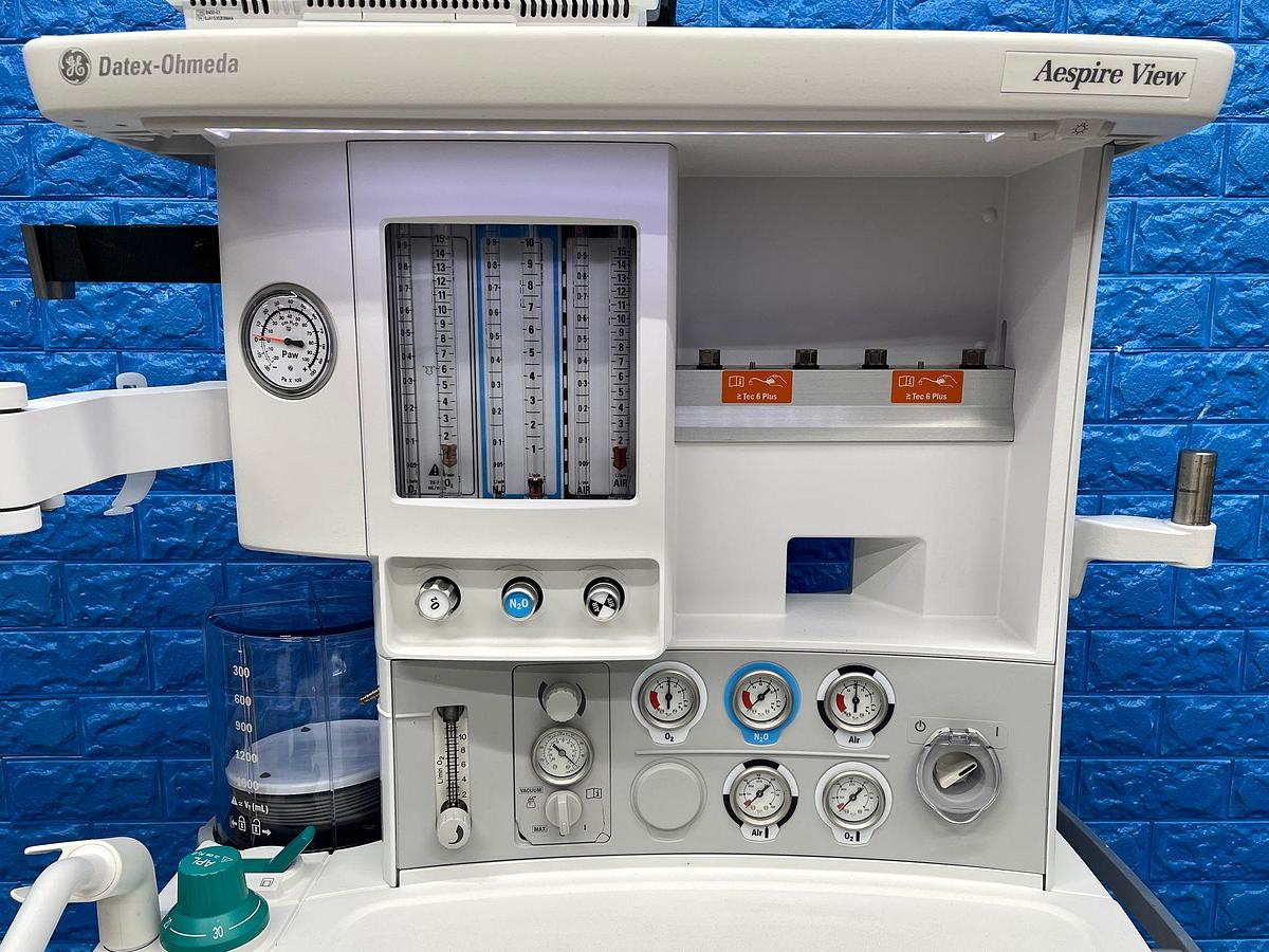 Used GE Aespire View Anesthesia YOM: 2015 Include GE B450 Patient Monitor With E-miniC Gas Madul And Leads YOM: 2015
