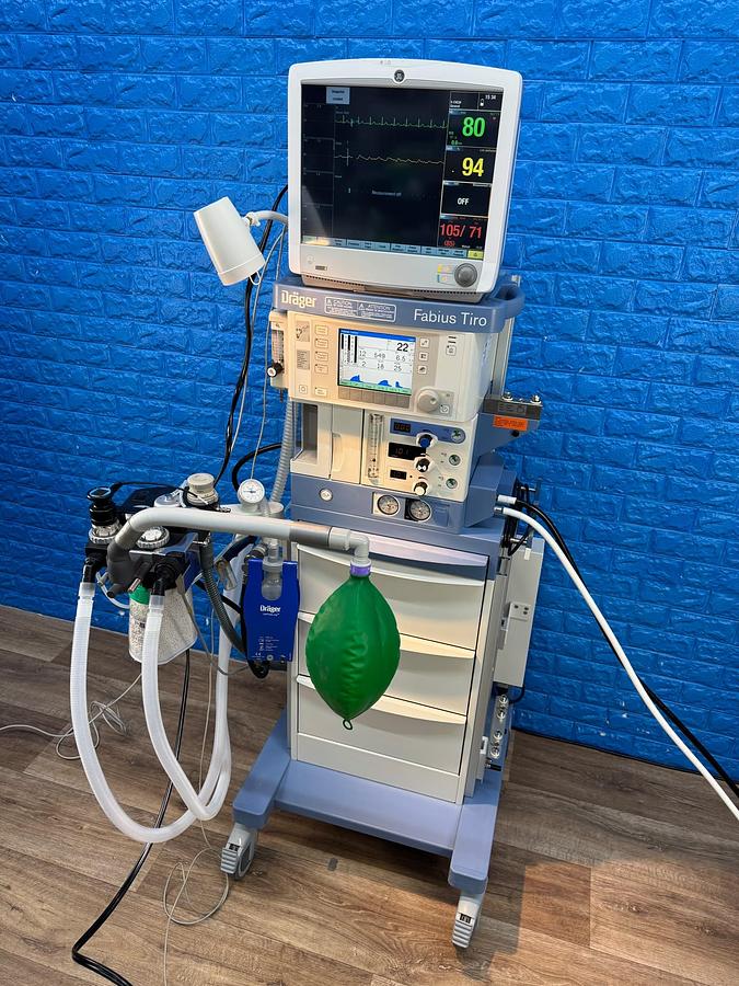 Used Dräger Fabius Tiro YOM: 2011 SN: ASCC-0212 Include GE B650 Patient Monitor YOM: 2013 SN: SEW13244968HA With SPO2 & ECG Cables