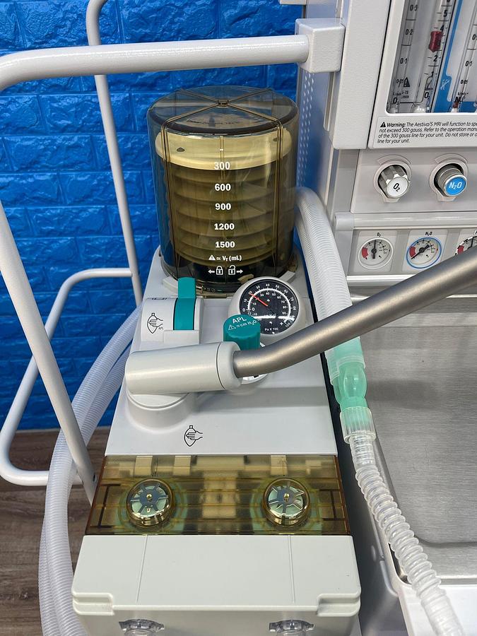 Used GE Datex Ohmeda Aestiva/5 MRI YOM: 2013 SN: AMTT02084