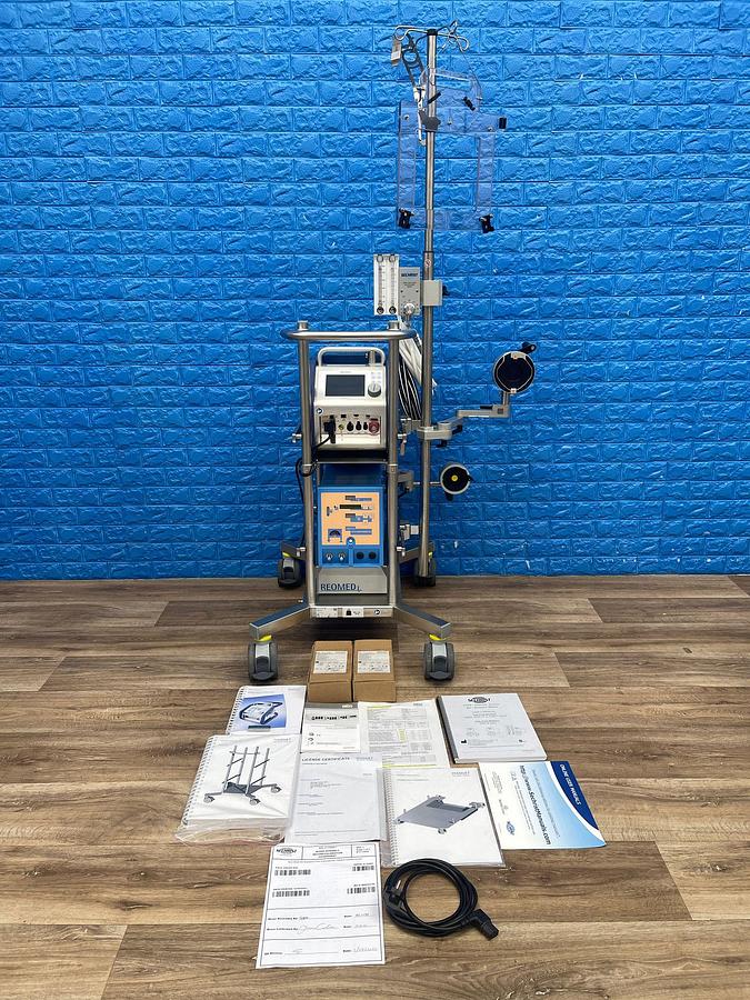 Used Maquet Cardiohelp Pump with Hico Variotherm 550 YOM: 2022