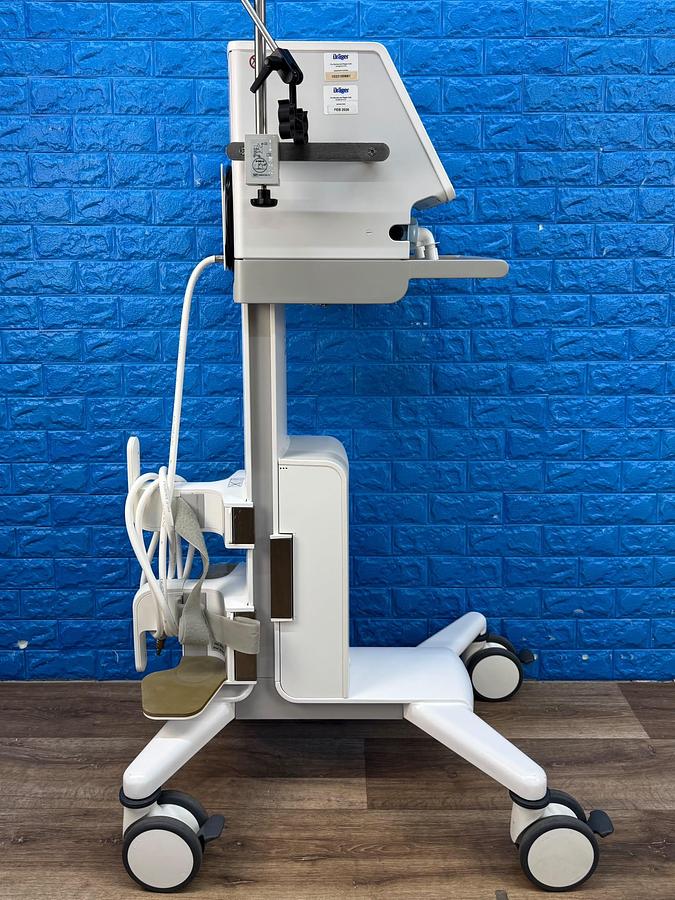 Used Dräger Savina 300 Ventilator YOM: 2020 Hours: 1547