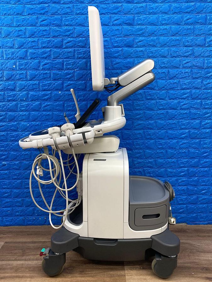 Used Philips Affiniti 70G PureWave Software Version: 9.0.16 Hardware B.0 YOM: 2018 Probes L15-7io C10-3v C9-2 C5-1