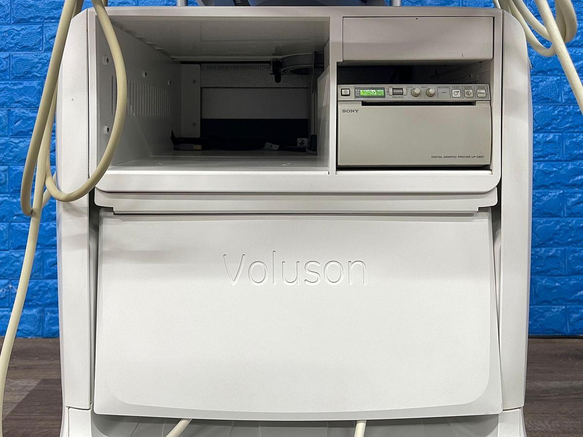 Used GE Datex Ohmeda Voluson E6 Ultrasound YOM: 2015 Probes RAB6-D YOM: 2015 IC5-9-D YOM: 2015