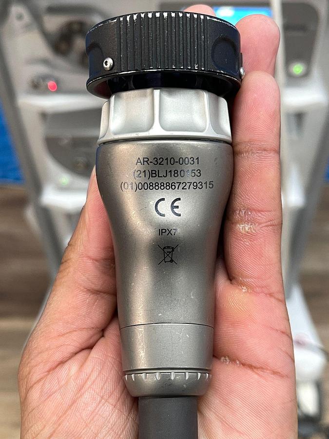 Used ARTHREX Synergy UHD4 4K Tower LED 4K Monitor 32 inch YOM: 2018