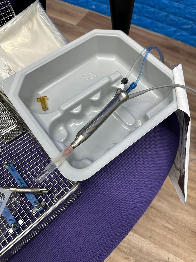 Used ALCON Centurion Phaco Machine, YOM: 2016 Phacoemulsifier