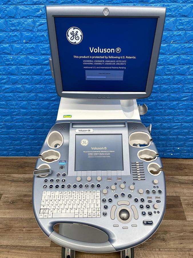 Used GE Voluson E8, YOM: 2011
