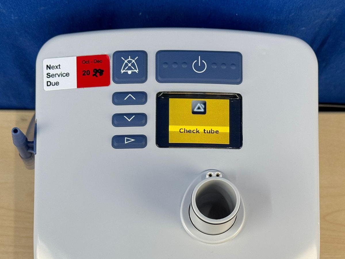Used FISHER & PAYKEL Airvo 2 Humidifier REF: PT101UK YOM: 2021