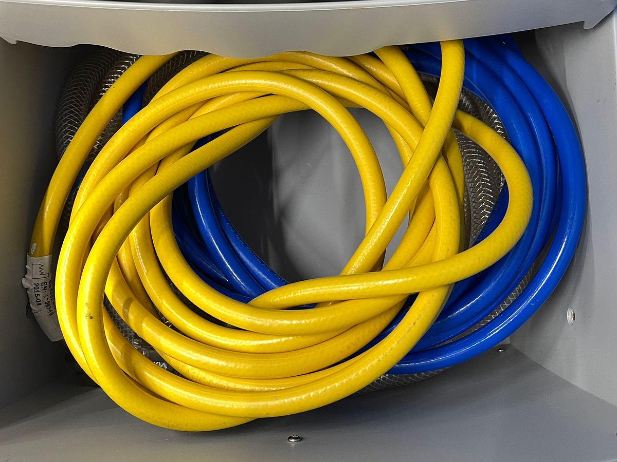 Used  GE Aespire View Anesthesia YOM: 2015 Include GE B450 Patient Monitor With E-miniC Gas Module And Leads YOM: 2015 