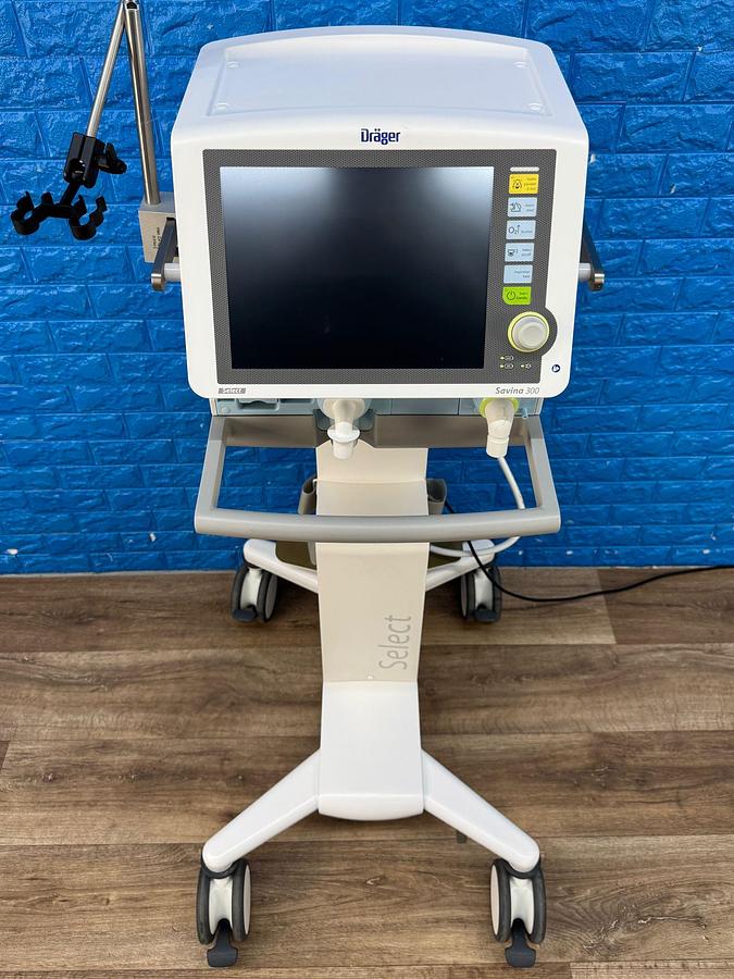 Used Dräger Savina 300 Ventilator Hours: 990 YOM: 2020