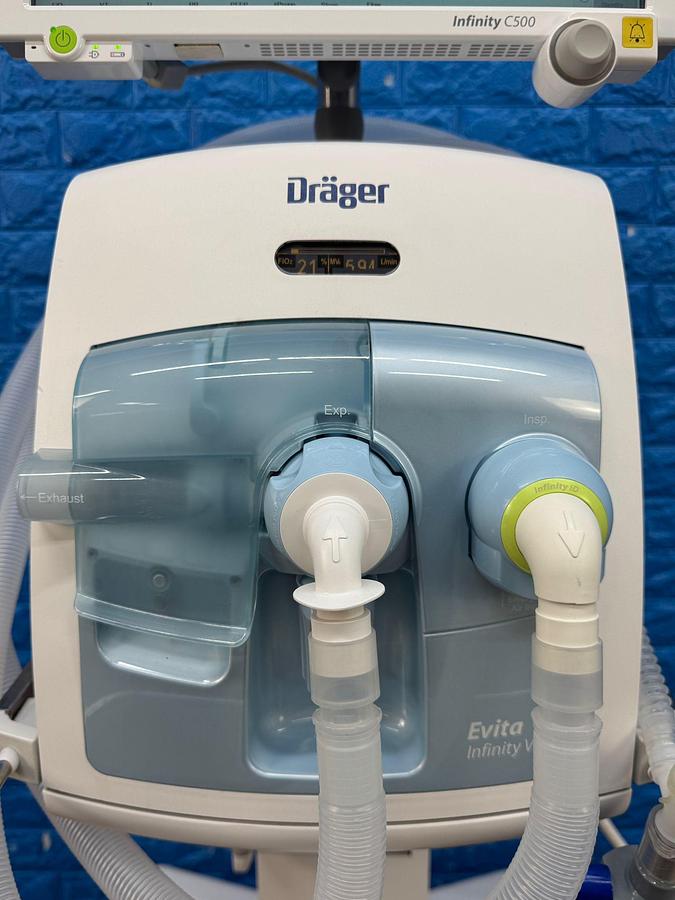 Used Dräger V500 Ventilator  YOM: 2013 