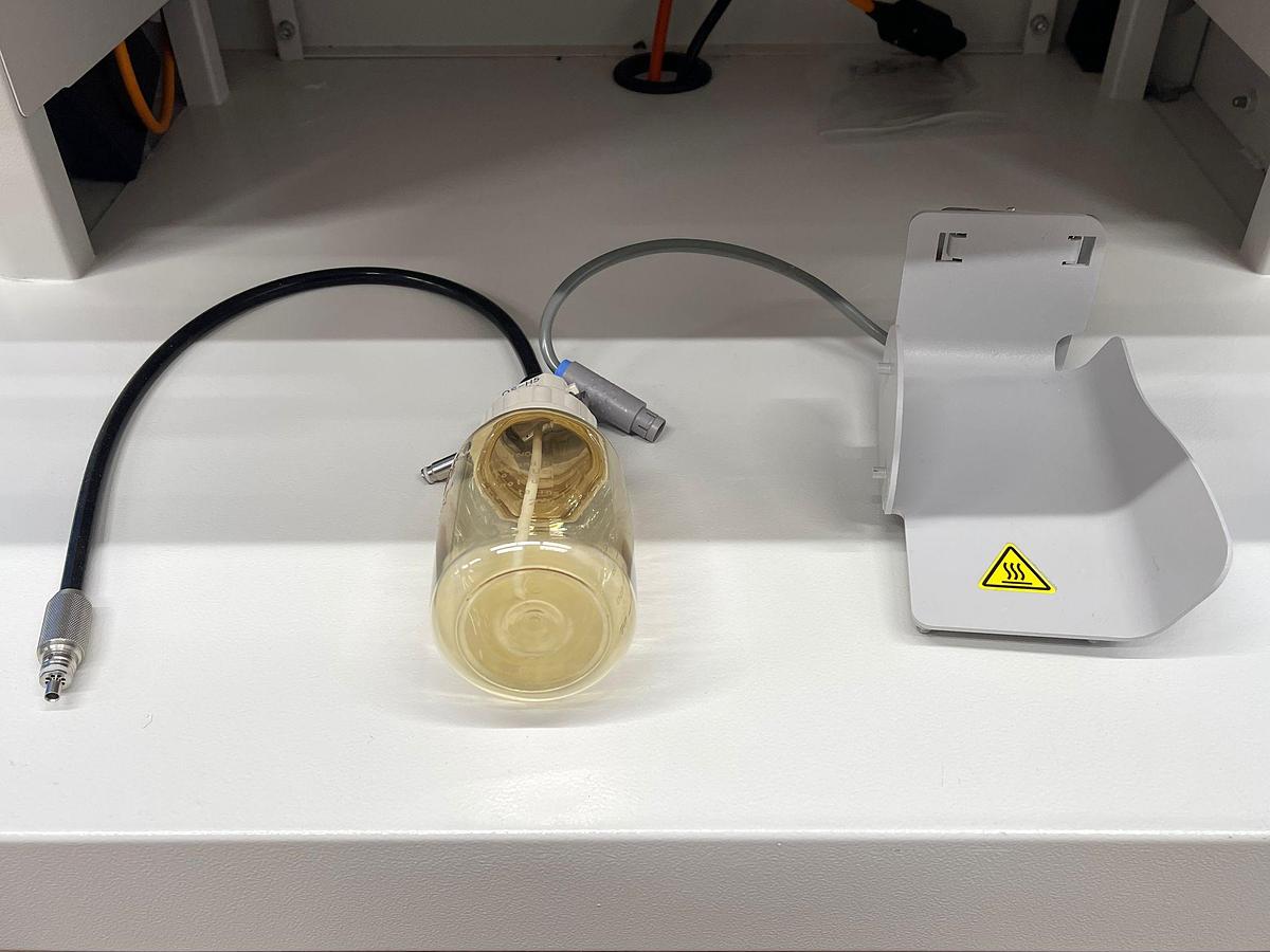 Used Pentax tower Pentax Processor : EPK- i7000 YOM: 2013 Include Pentax OS-A61 Foot Switch  Sony Colour Printer  Water Bottle