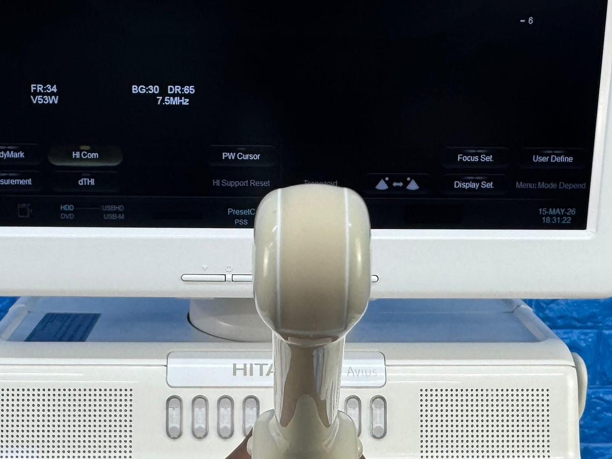 Used Hitachi HI Vision Avius Ultrasound  YOM: 2011   Probes  - EUP-C715 YOM: 2011 - EUP-V53W YOM: 2011 
