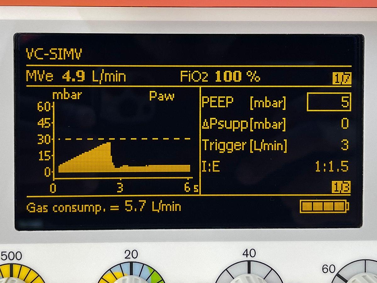 Used Dräger Oxylog 3000 Plus YOM: 2019