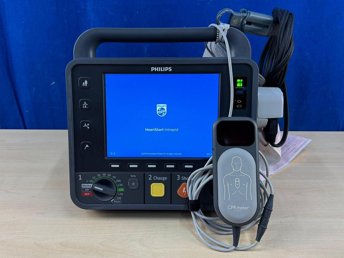 Used Philips HeartStart Intrepid Defibrillator YOM: 2019 