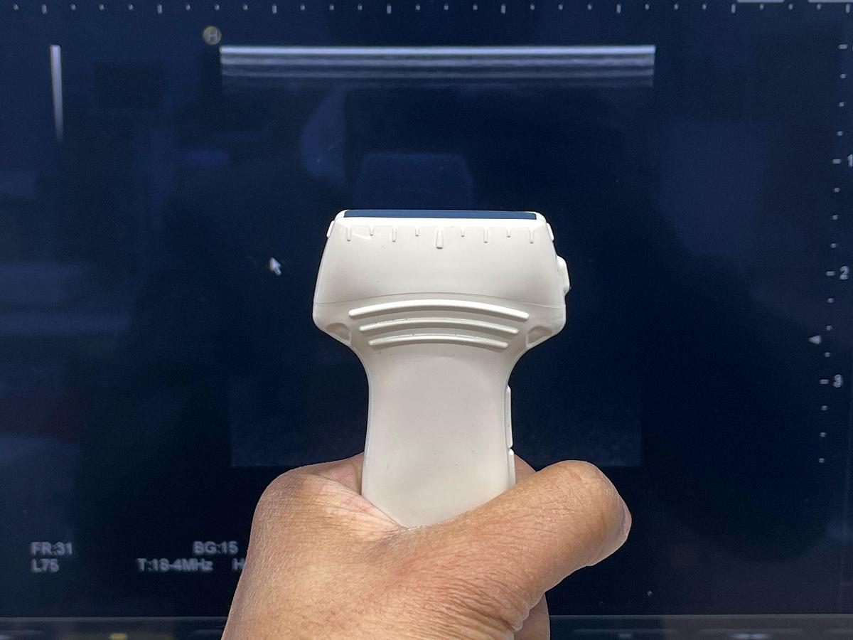 Used Hitachi HI VISION Ascendus Ultrasound YOM: 2016