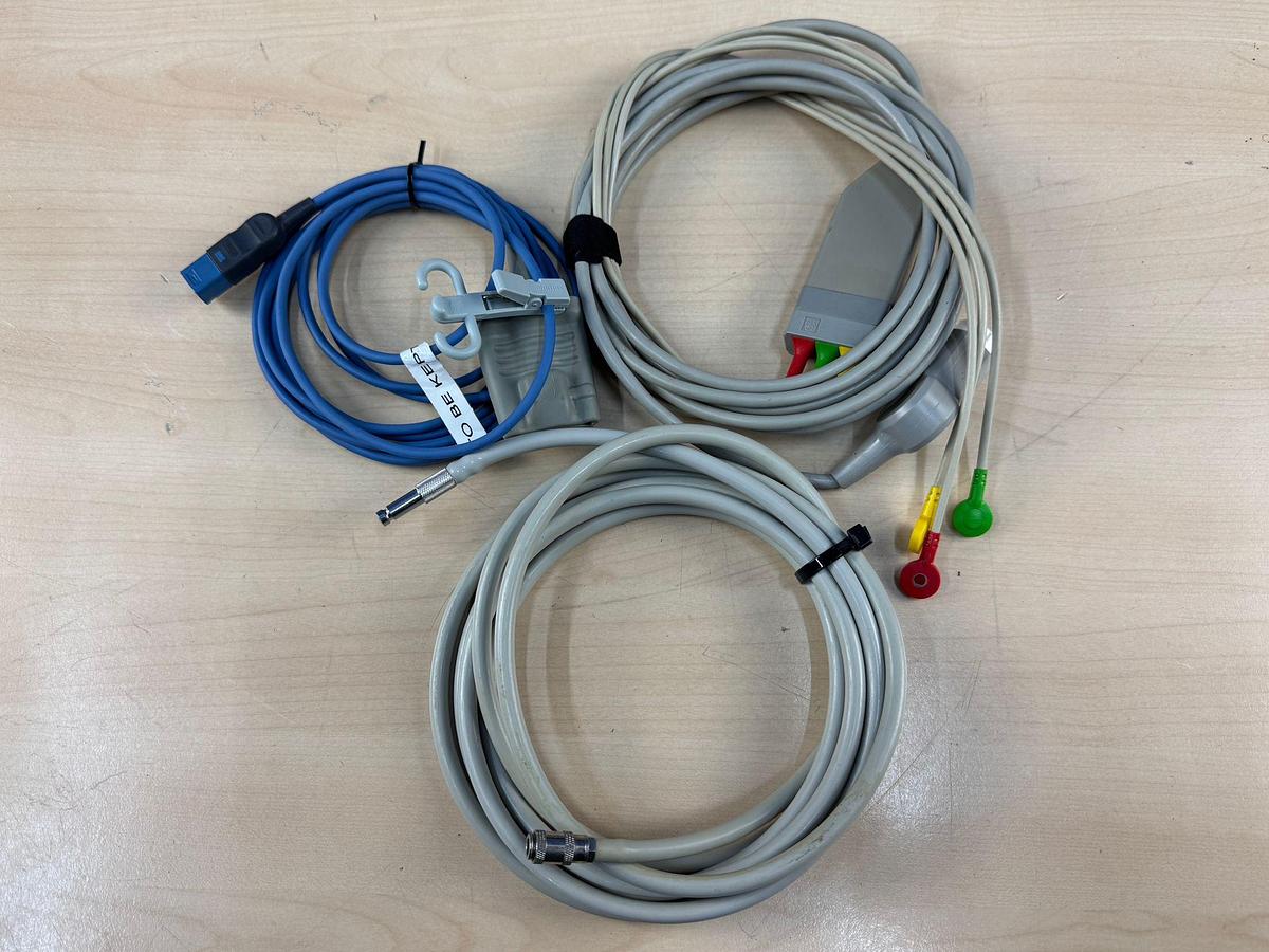 Used Philips IntelliVue MX800 Patient Monitor YOM: 2011