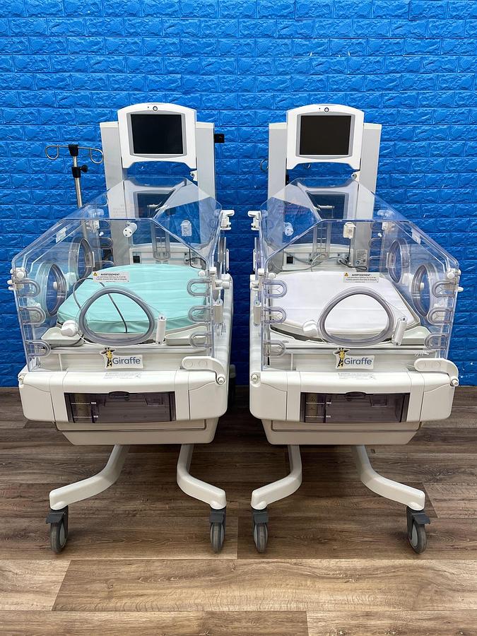 Used GE Giraffe Infant Incubator, YOM:2018, YOM:2018