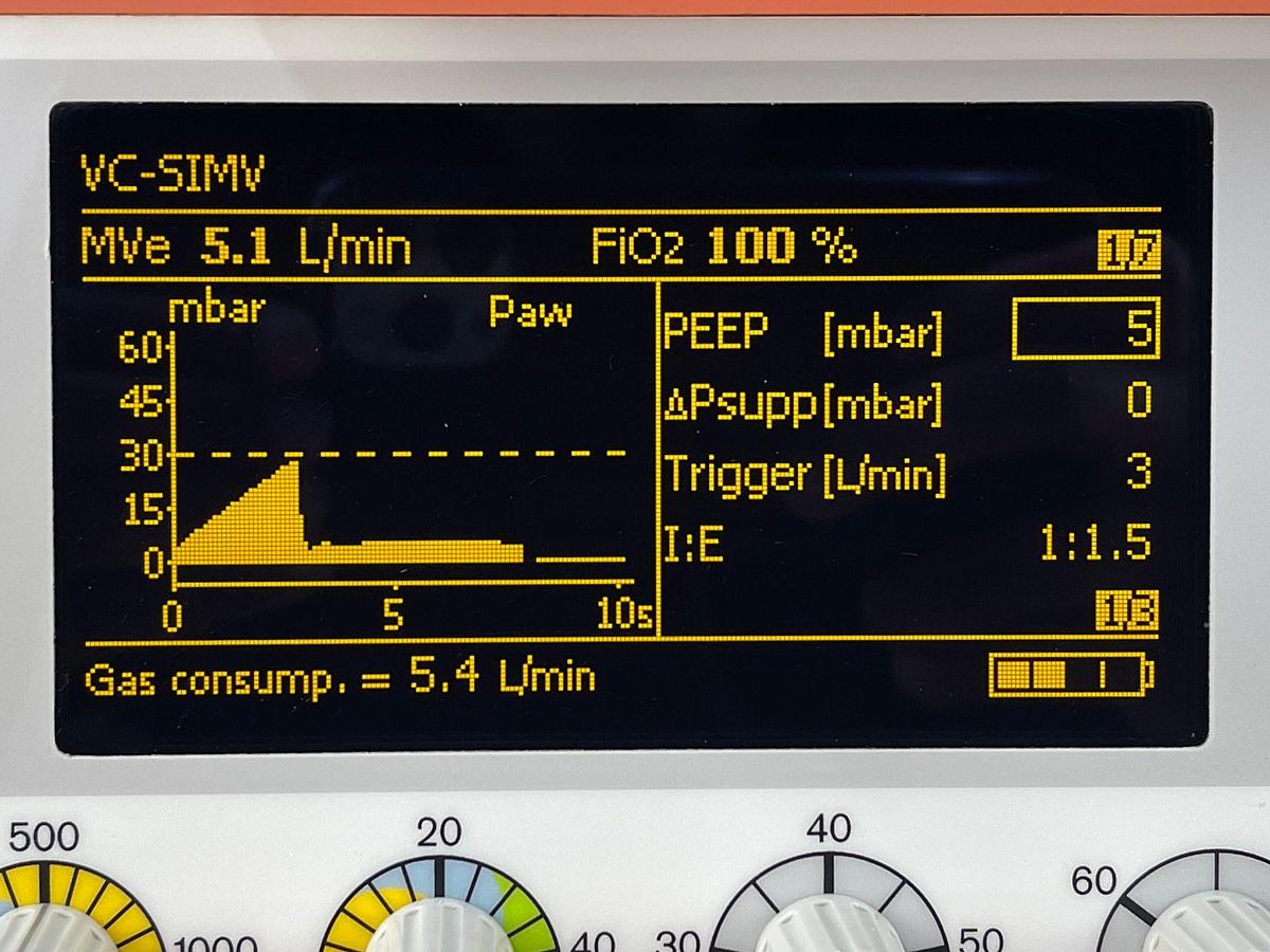 Used Dräger Oxylog 3000 Plus YOM: 2015