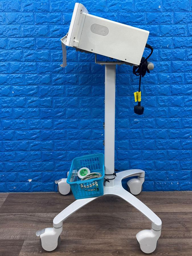 Used Huntleigh Sonicaid FM 800 Encore ECG SN: 751CX0401627-15 Include sonicaid IPX7 US Probe 