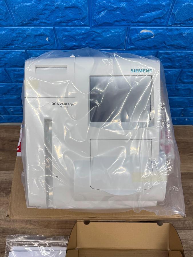 Used Siemens DCA Vantage Analyzer System REF: 06651932 (5075WW) YOM: 2025